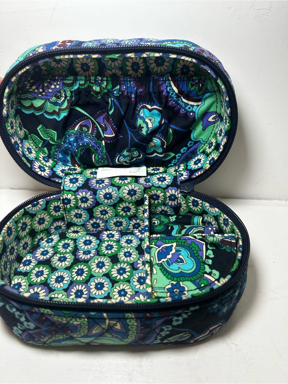 VERA BRADLEY Travel Jewelry Box  Zip Around 6.5” Paisleys Green Blue